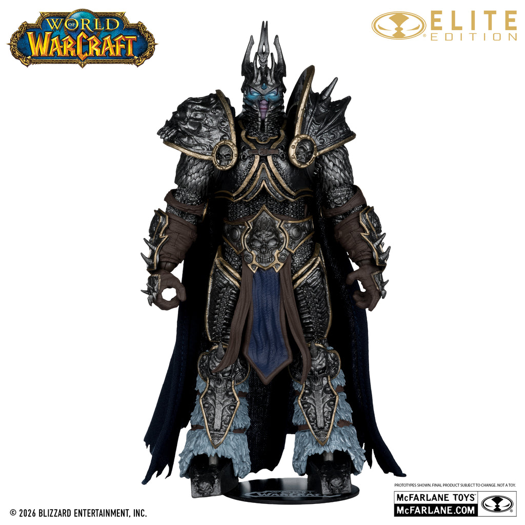 The Lich King de frente sobre su base, con el yelmo de la Corona de Hielo puesto
