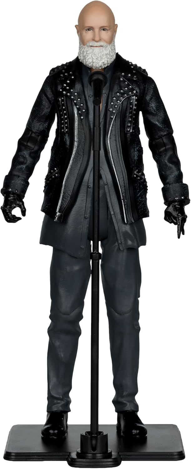 Rob Halford de frente con la chaqueta de cuero tachonada y el pedestal de micrófono