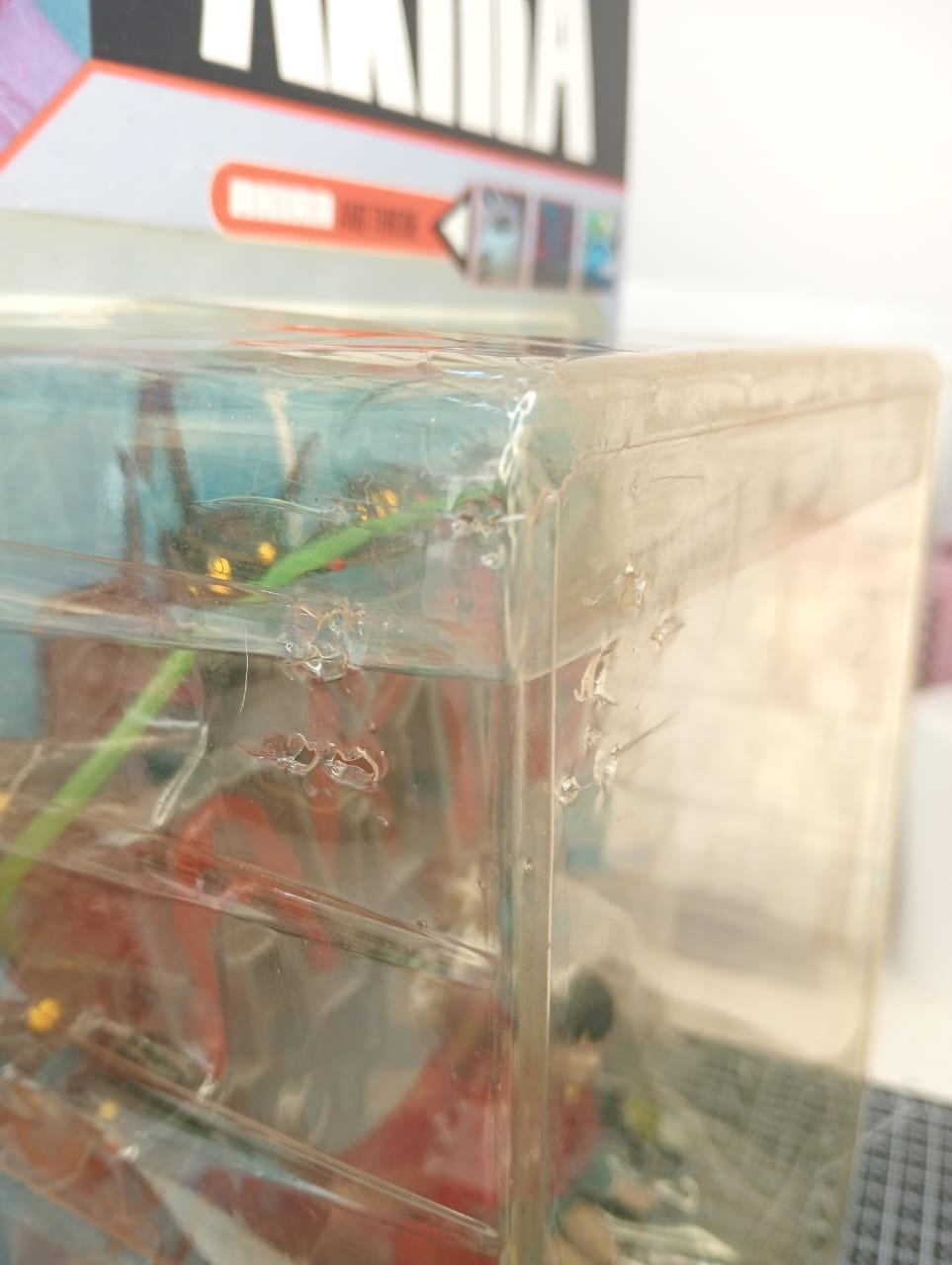 McFarlane Toys Akira Akira en Trono Blister con Detalle