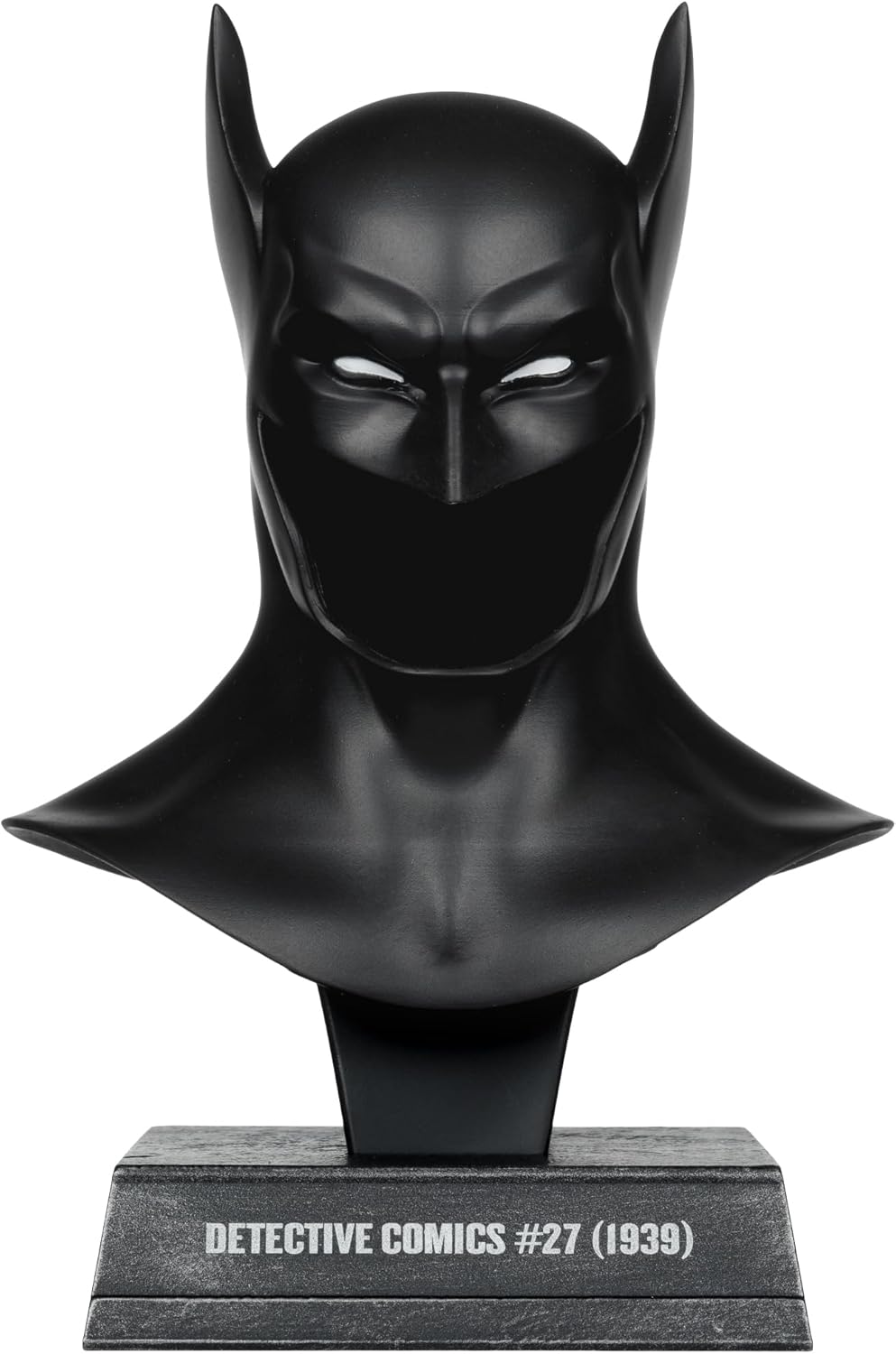 Réplica de capucha de Batman 1ª aparición, detalle de la placa impresa en la base