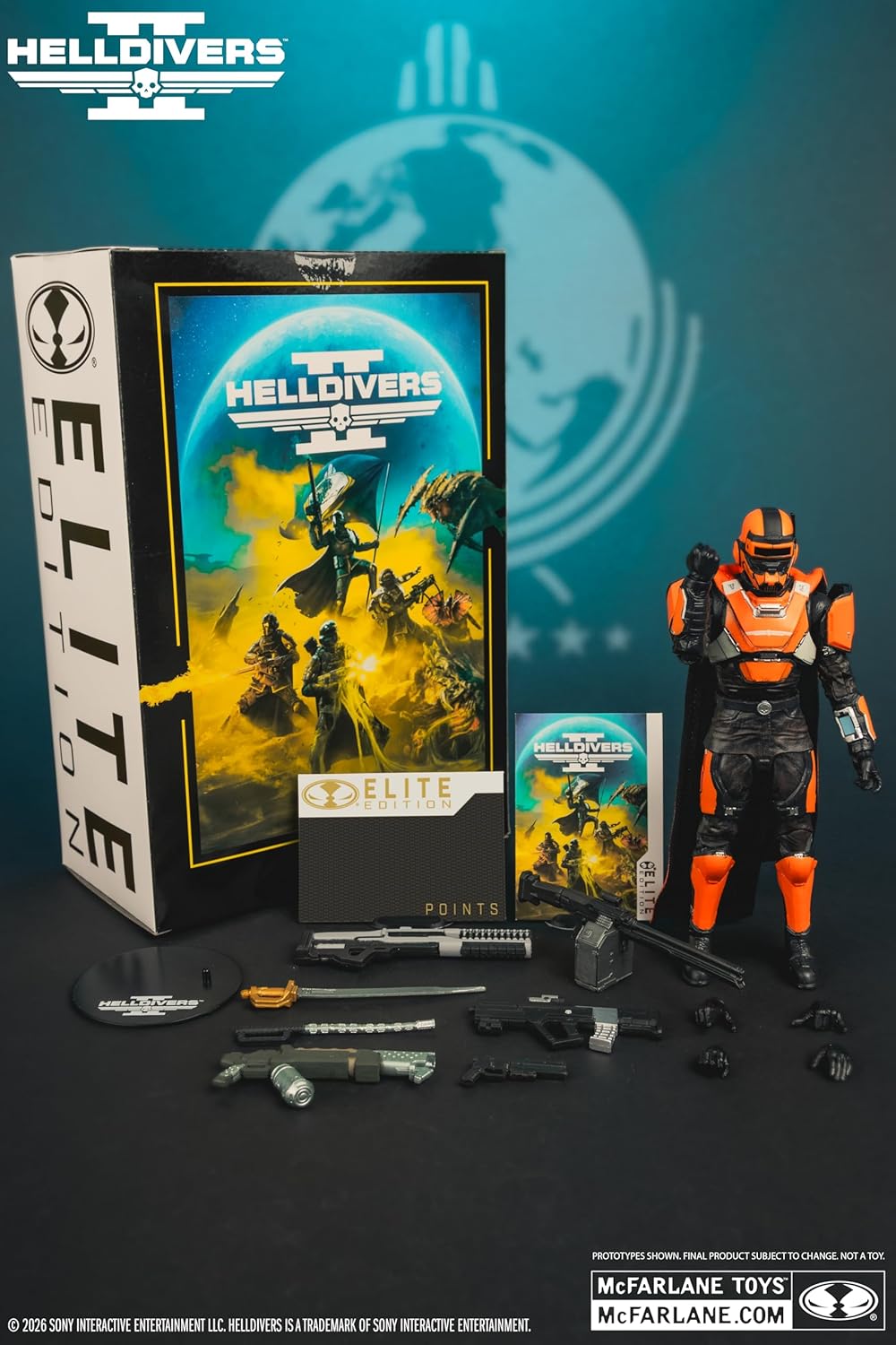 Contenido completo de la caja del CE-25: figura, estuche exterior, lámina de arte, tarjeta de Elite Points, base y armamento