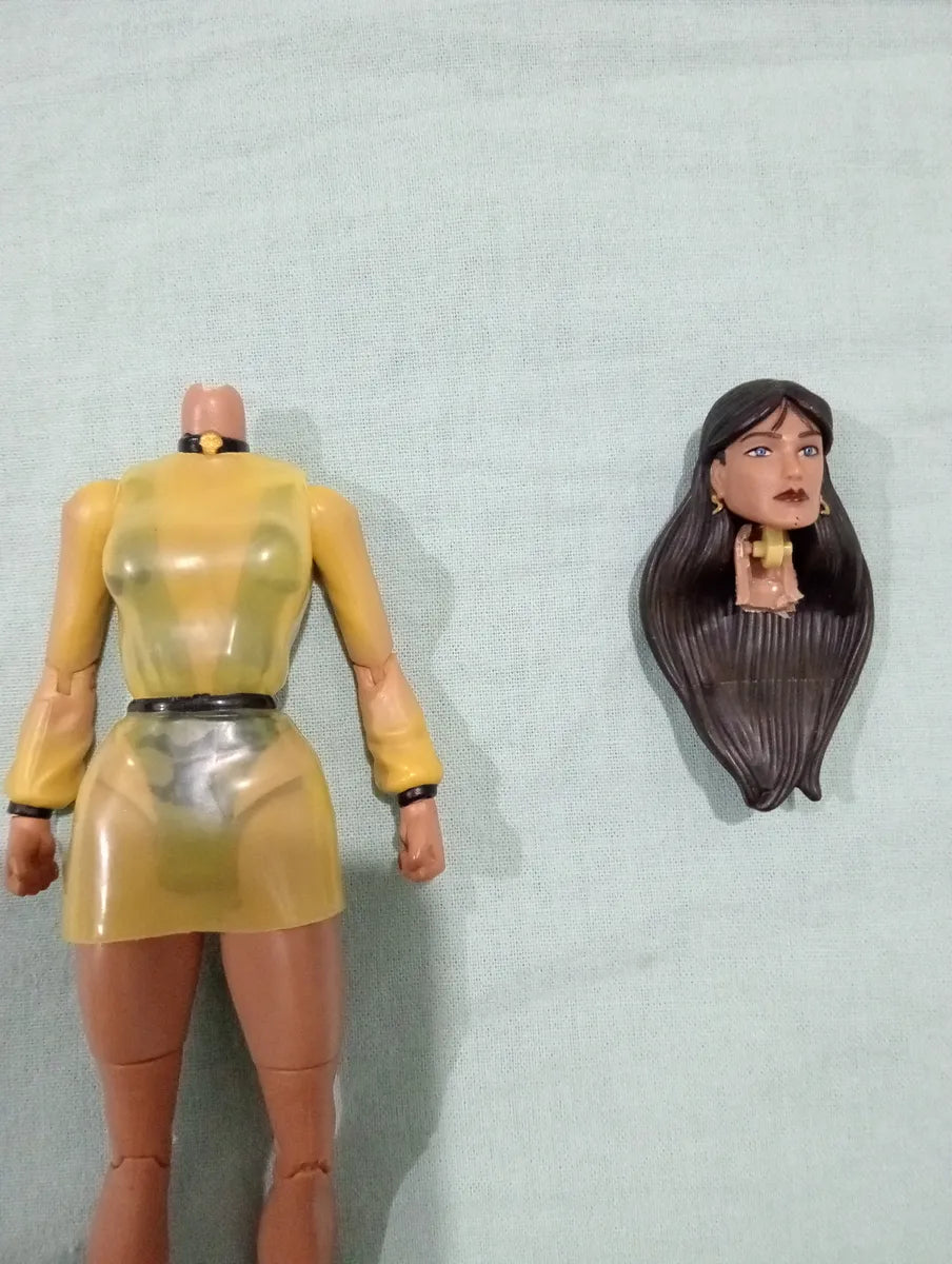 Mattel Adult Collector Watchmen Comic Bundle pack de 3 figuras: El Comediante, Buho Nocturno II y Espectro de Seda II (Cajas con detalle y figuras usadas)