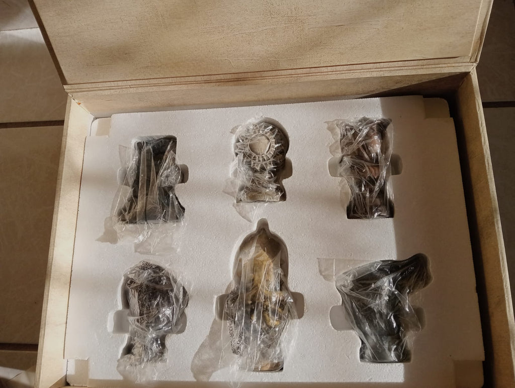 Dark Horse Deluxe Game of Thrones Mapa con Marcadores de Madera con Motivos de Las Casas (Caja con Detalles)