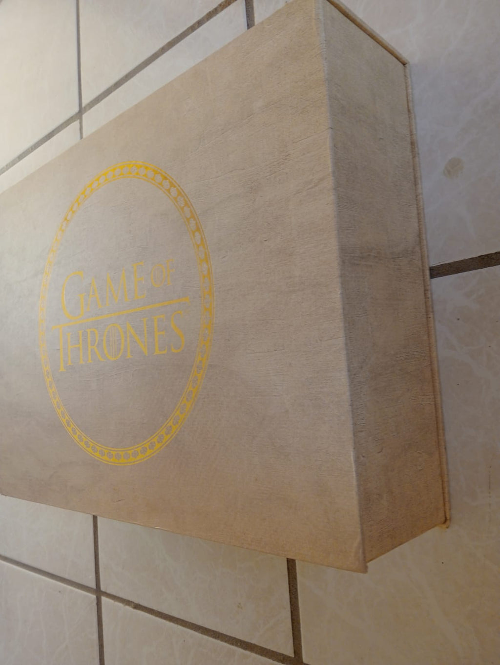 Dark Horse Deluxe Game of Thrones Mapa con Marcadores de Madera con Motivos de Las Casas (Caja con Detalles)