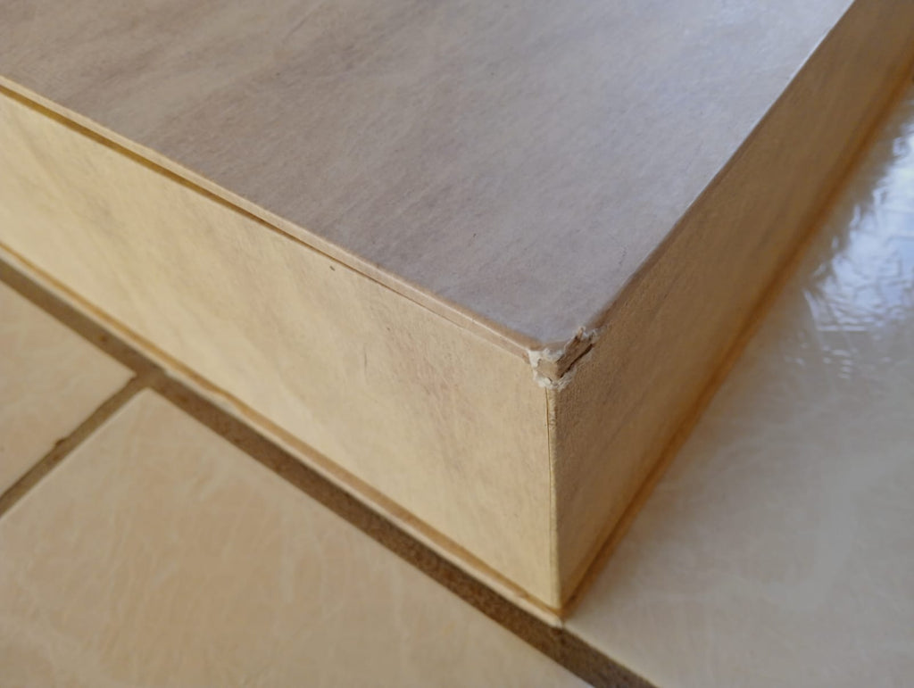 Dark Horse Deluxe Game of Thrones Mapa con Marcadores de Madera con Motivos de Las Casas (Caja con Detalles)