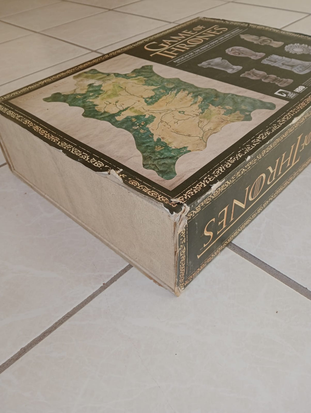Dark Horse Deluxe Game of Thrones Mapa con Marcadores de Madera con Motivos de Las Casas (Caja con Detalles)