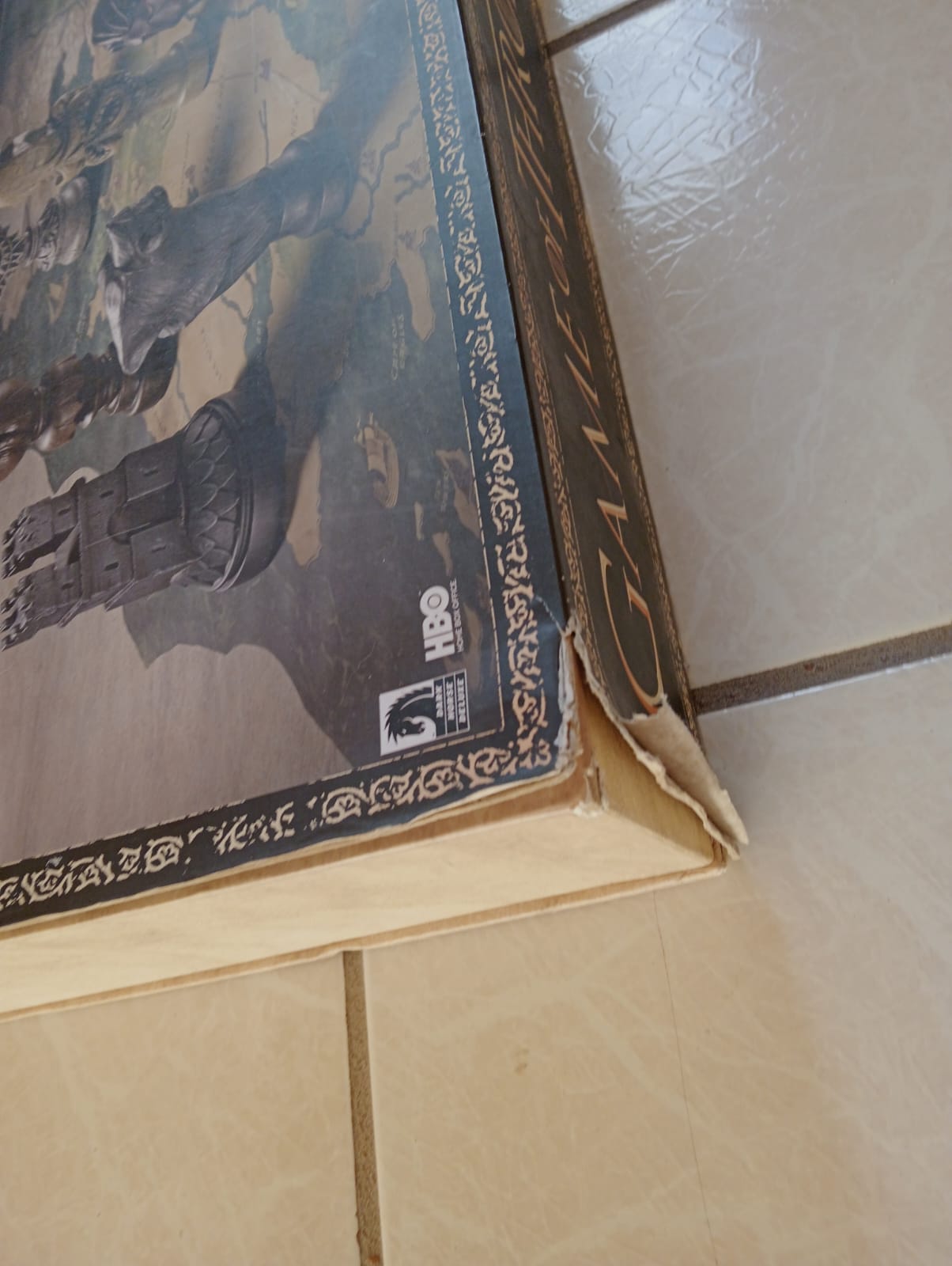 Dark Horse Deluxe Game of Thrones Mapa con Marcadores de Madera con Motivos de Las Casas (Caja con Detalles)