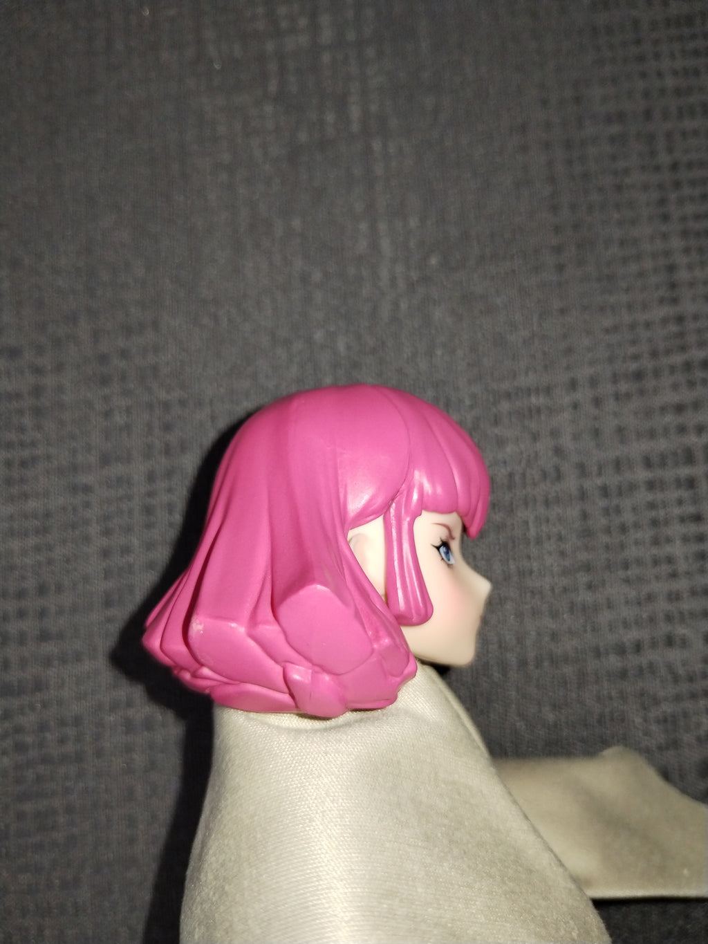 Neon Girl 1/6: cabeza montada, vista lateral