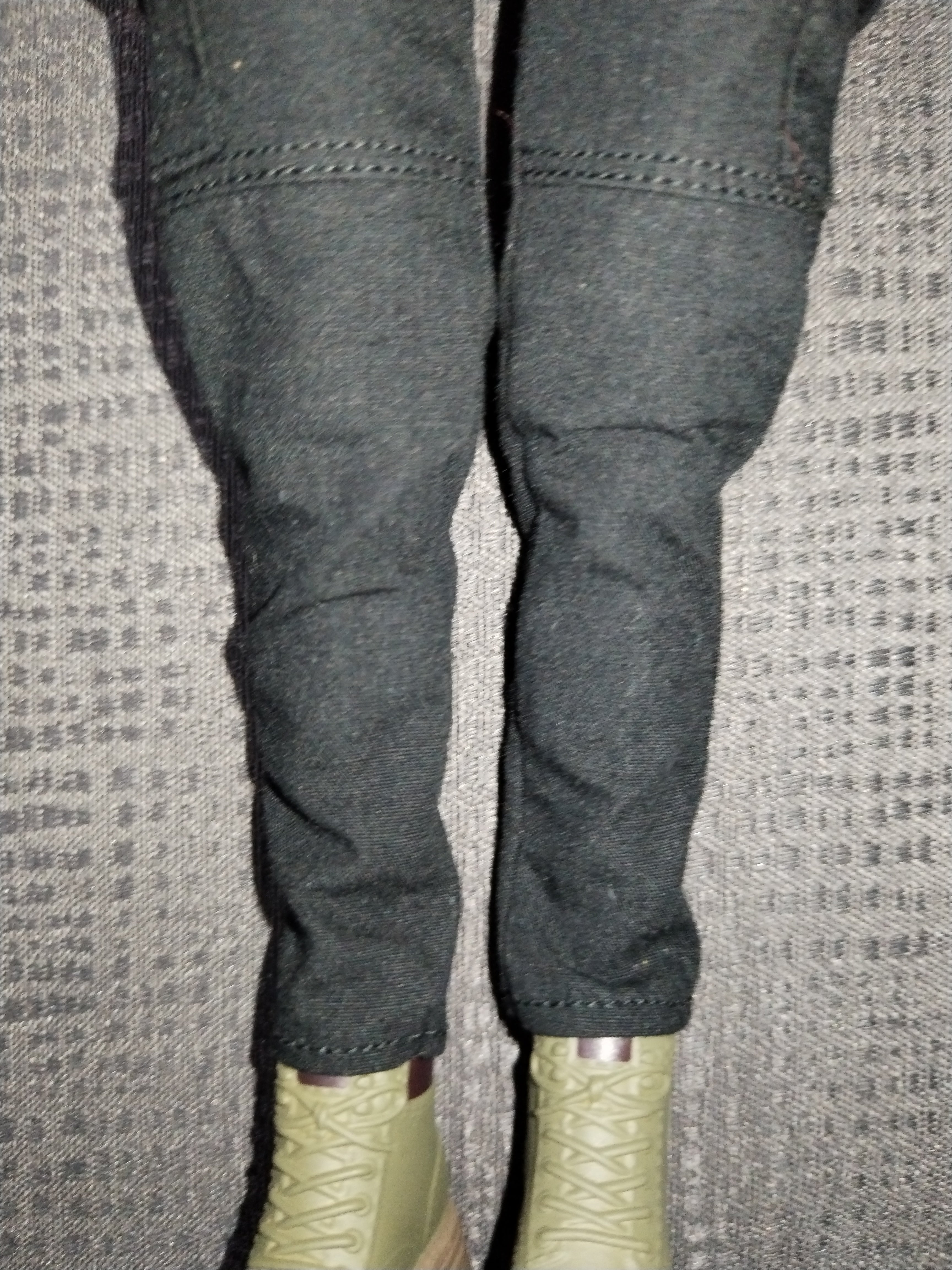 Neon Girl 1/6: piernas y pantalón táctico negro