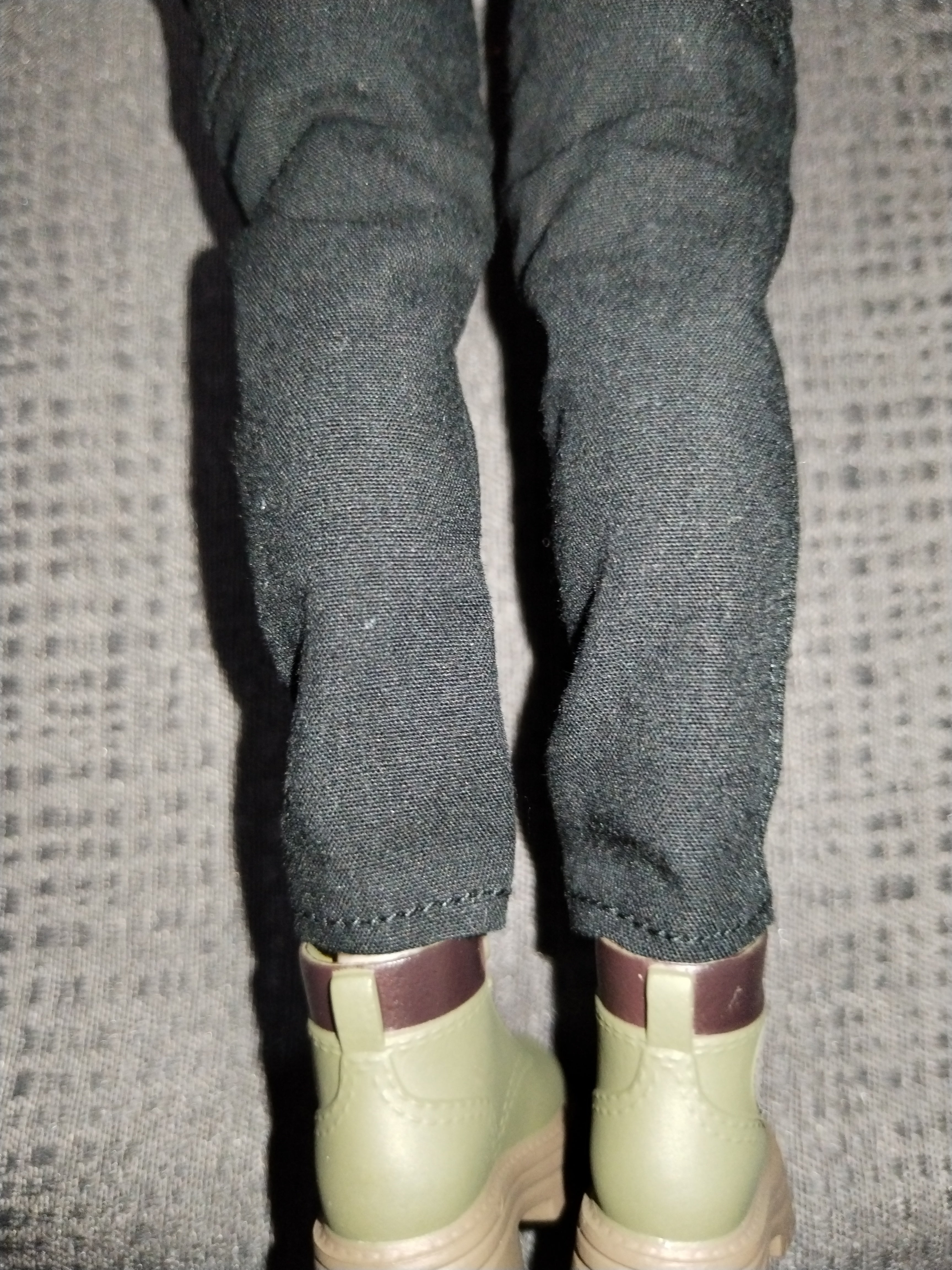 Neon Girl 1/6: piernas completas con botas puestas