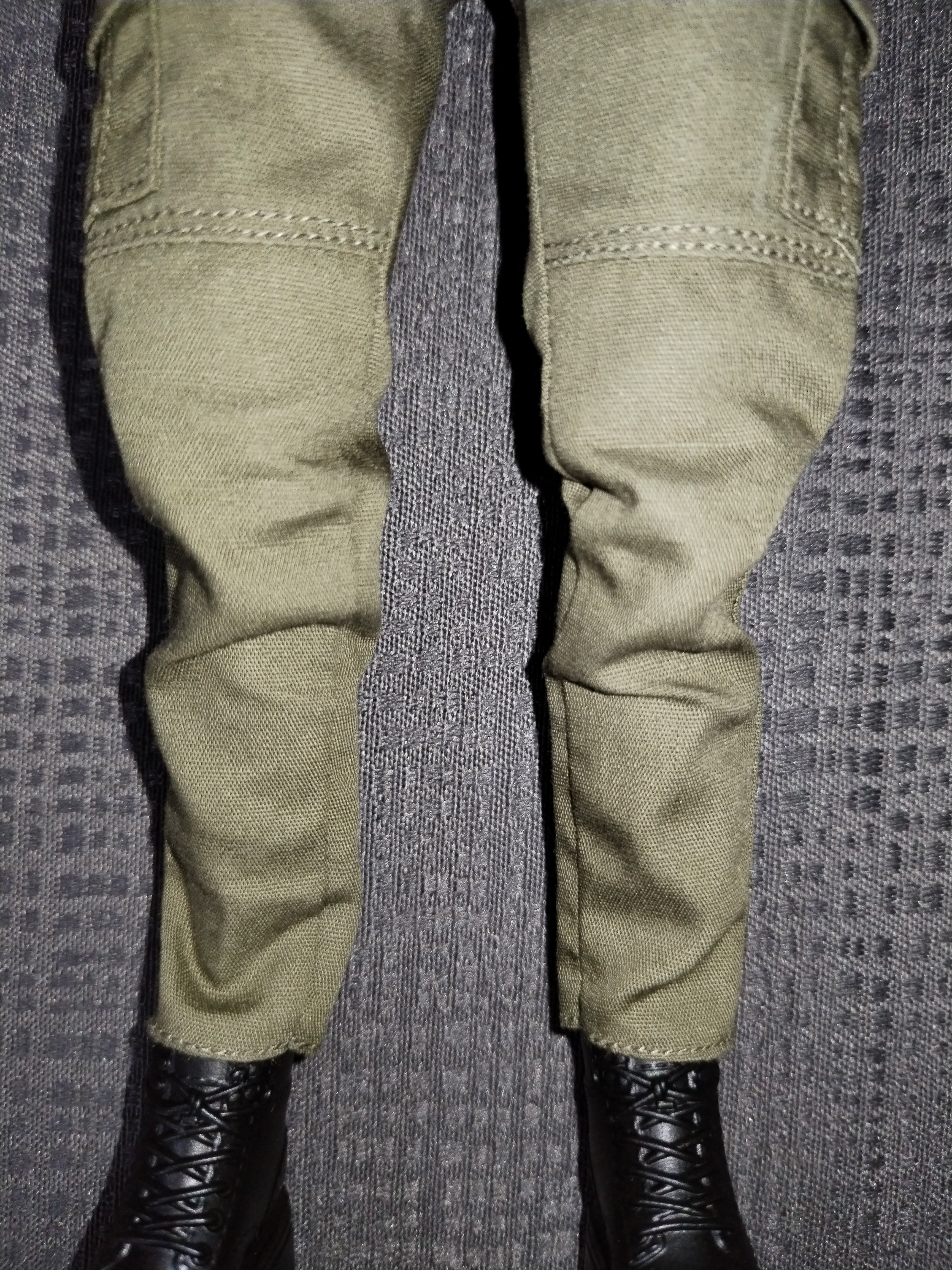 Ash Girl 1/6: botas negras de senderismo, vista frontal