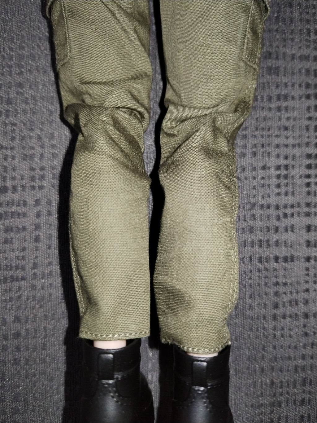 Ash Girl 1/6: detalle de los bolsillos cargo del pantalón