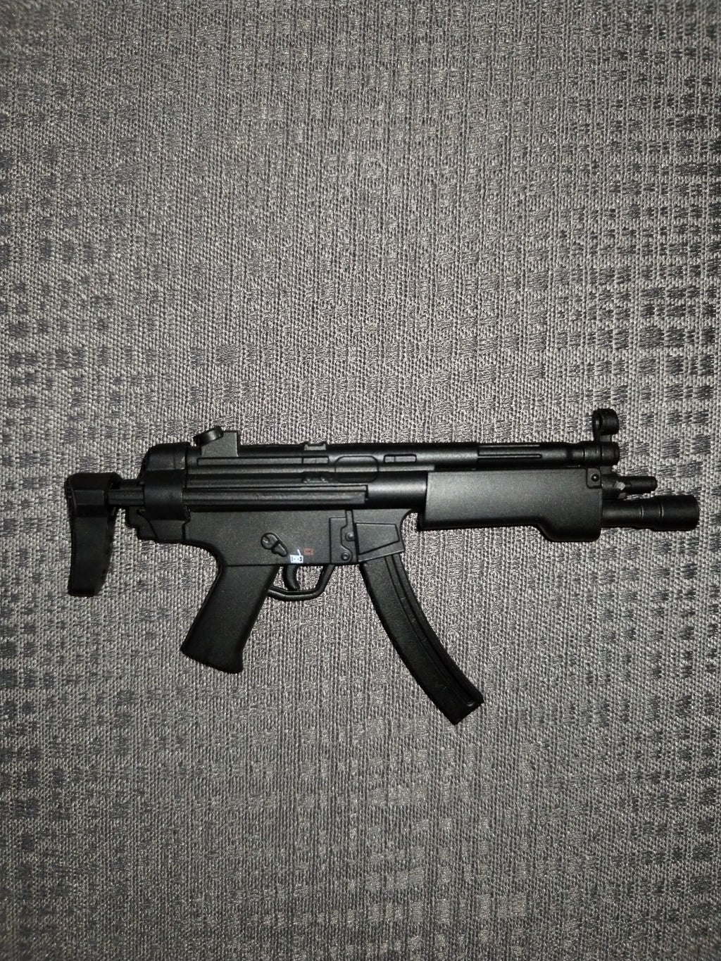 Assassin Underworld 1/6: subfusil MP5 con cargador curvo