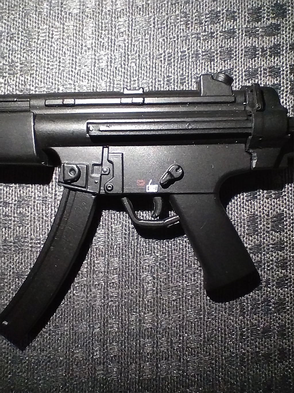 Assassin Underworld 1/6: acercamiento al cañón del subfusil
