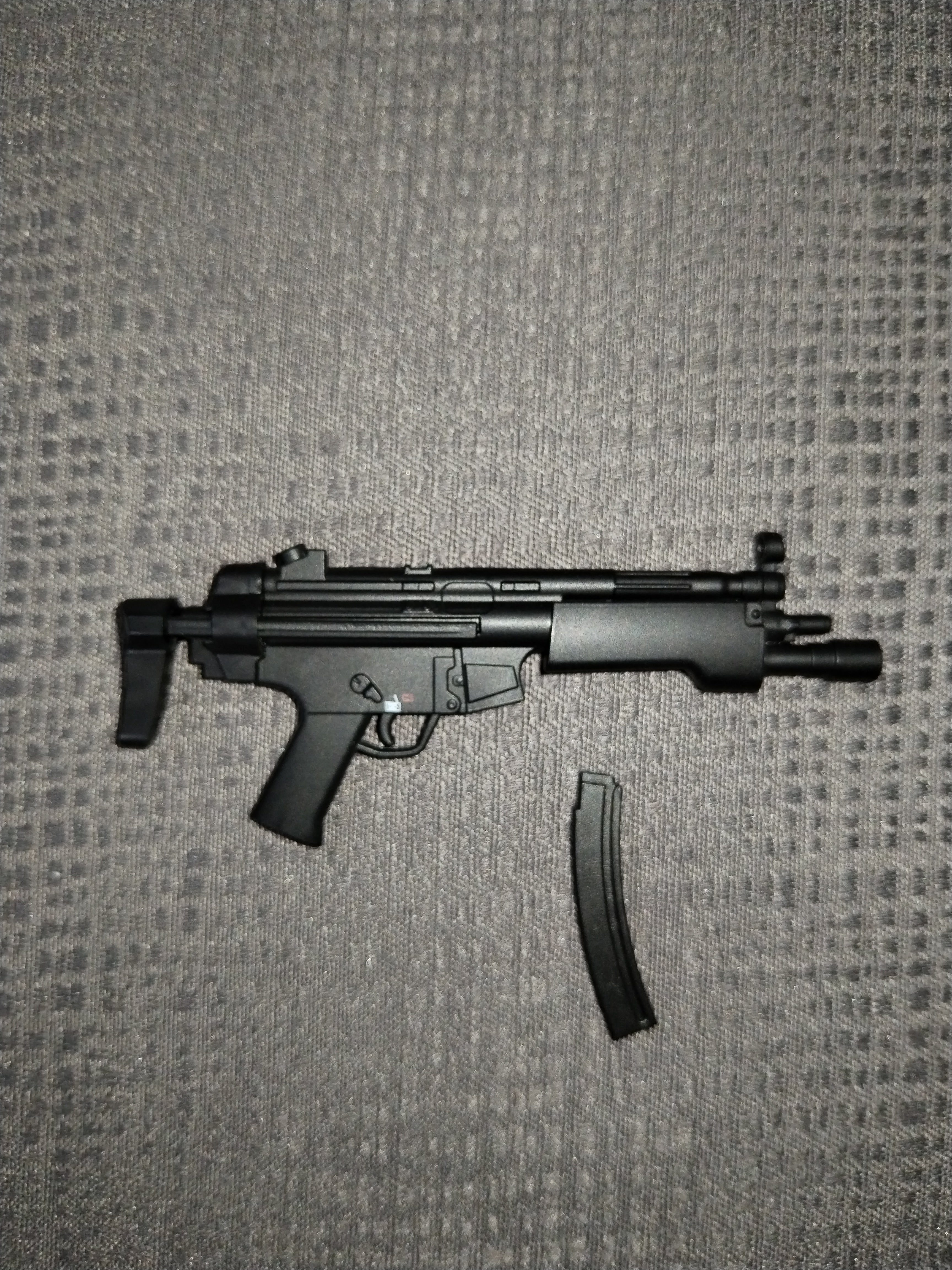 Assassin Underworld 1/6: MP5 con el cargador desmontado