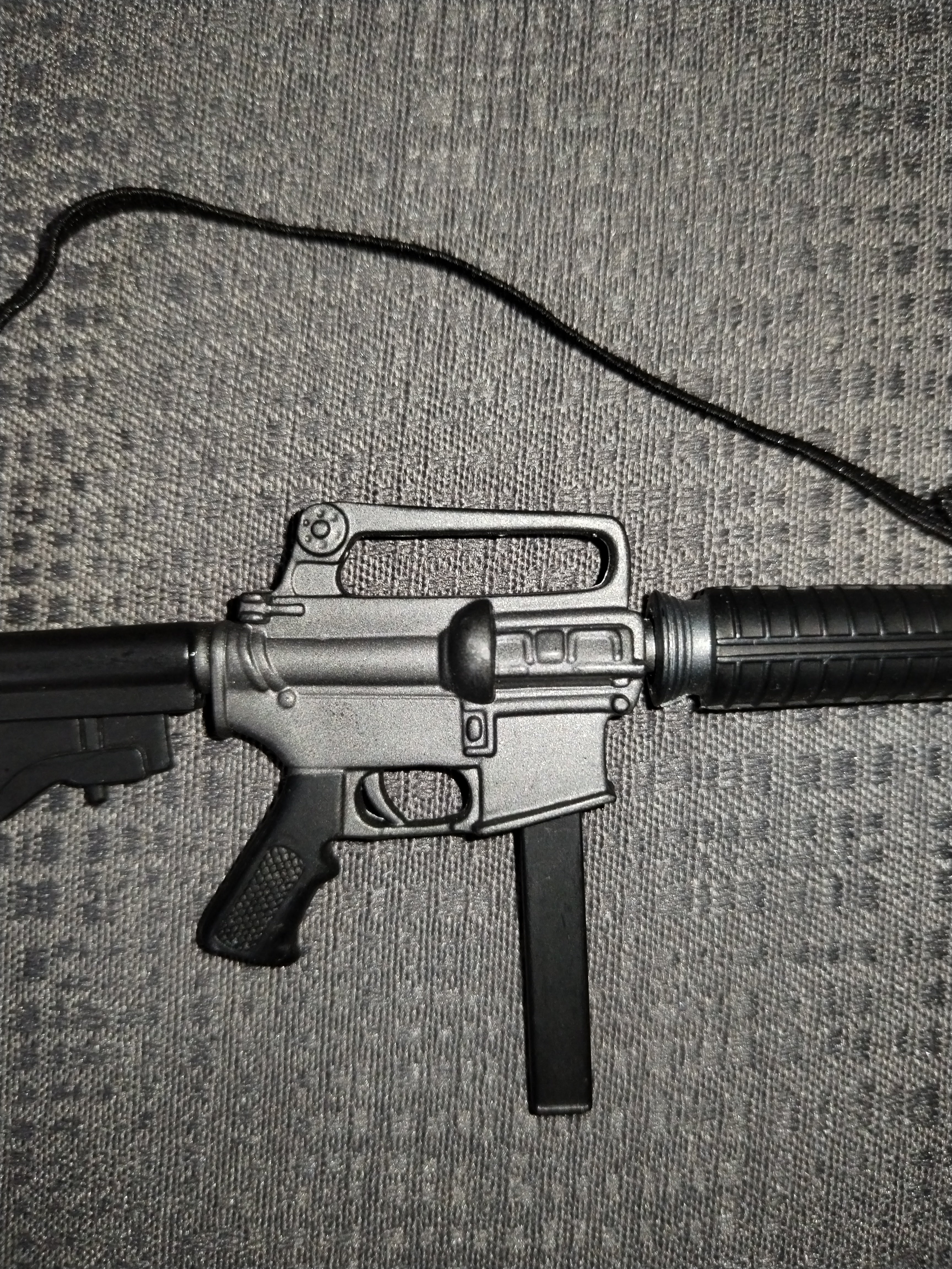 Assassin Underworld 1/6: fusil con mira telescópica montada