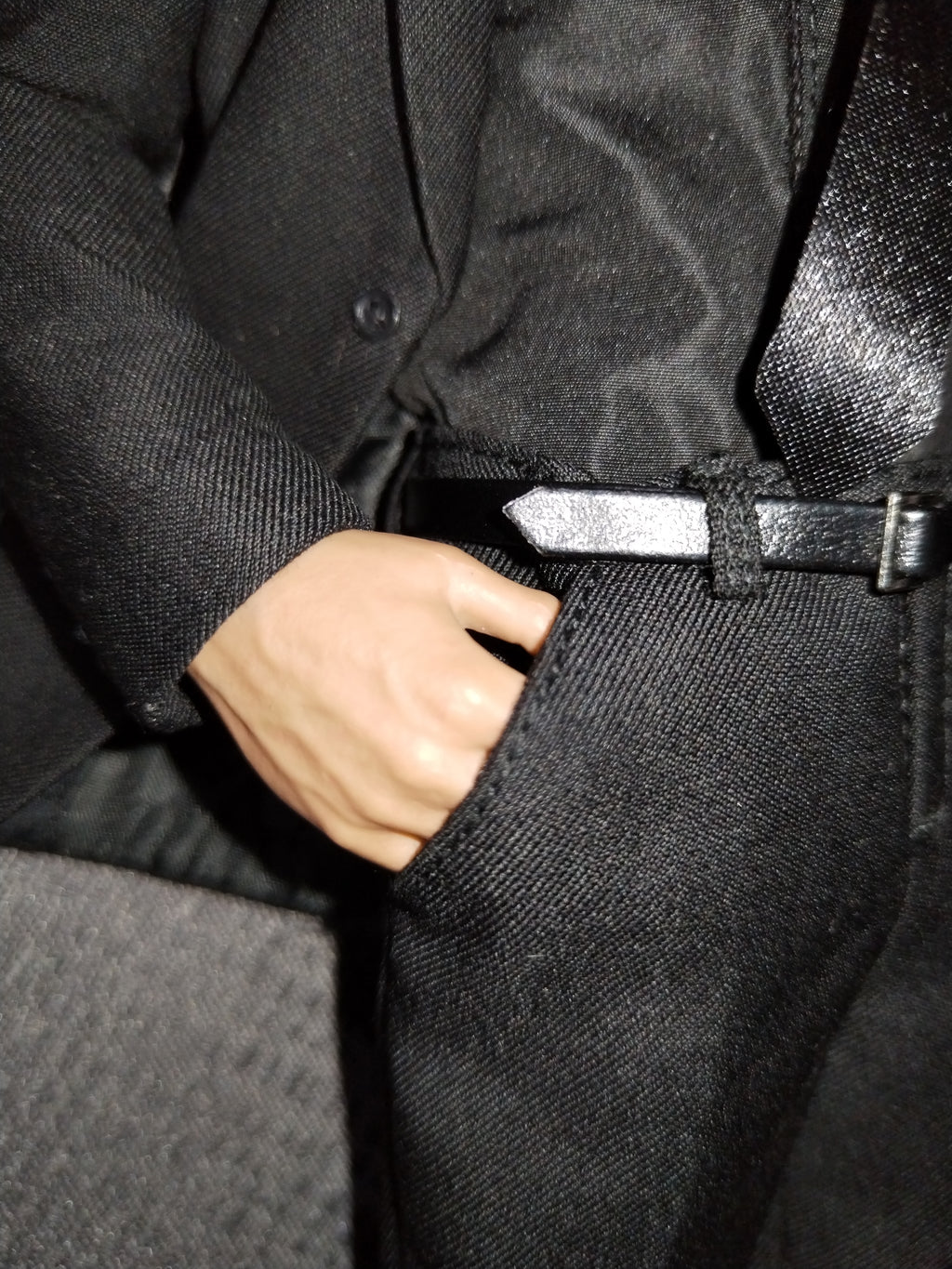 Assassin Underworld 1/6: brazo articulado con mano montada