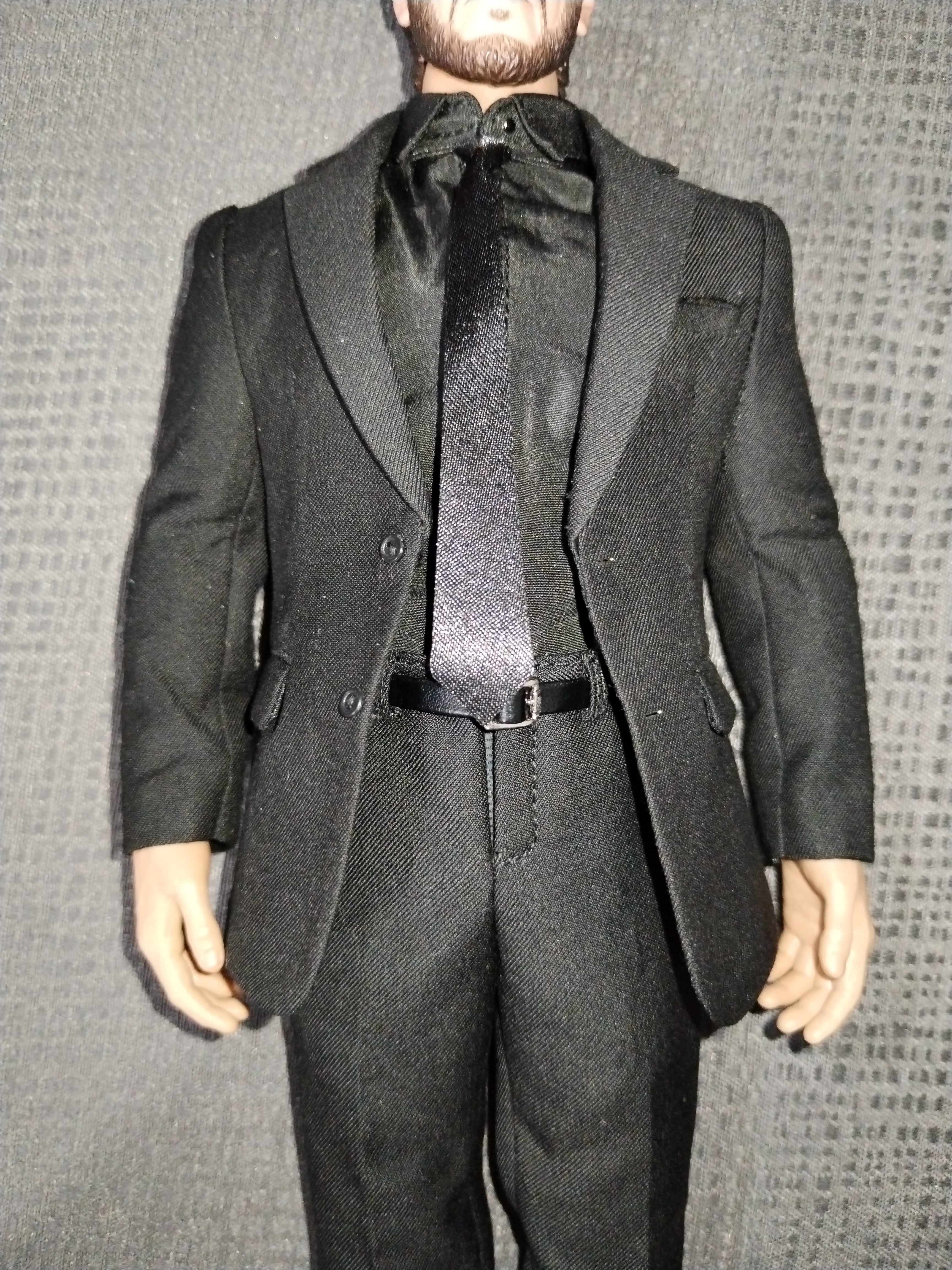 Assassin Underworld 1/6: antebrazo y muñeca articulada