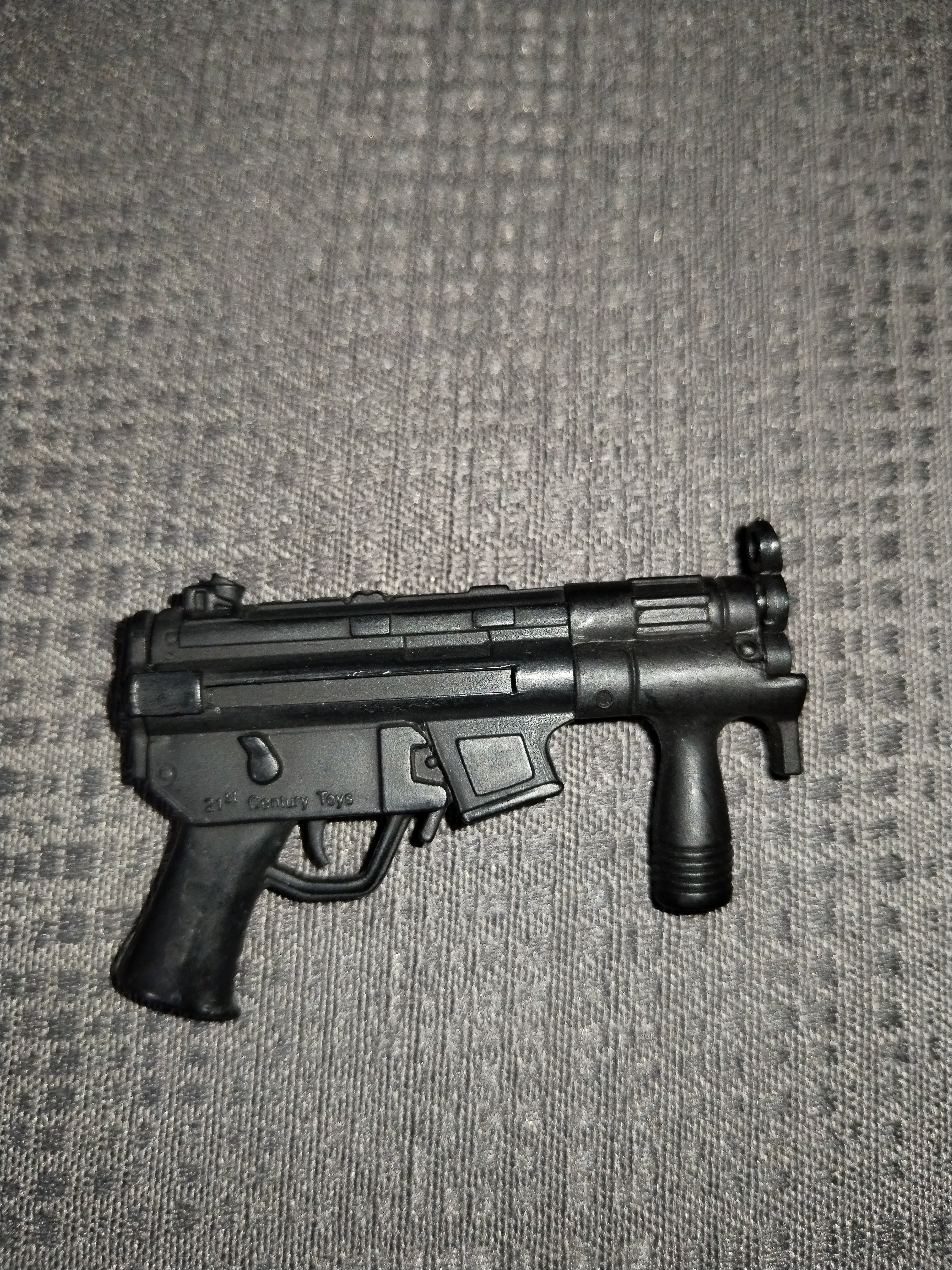 Assassin Girl 1/6: acercamiento al cañón y el guardamanos del MP5