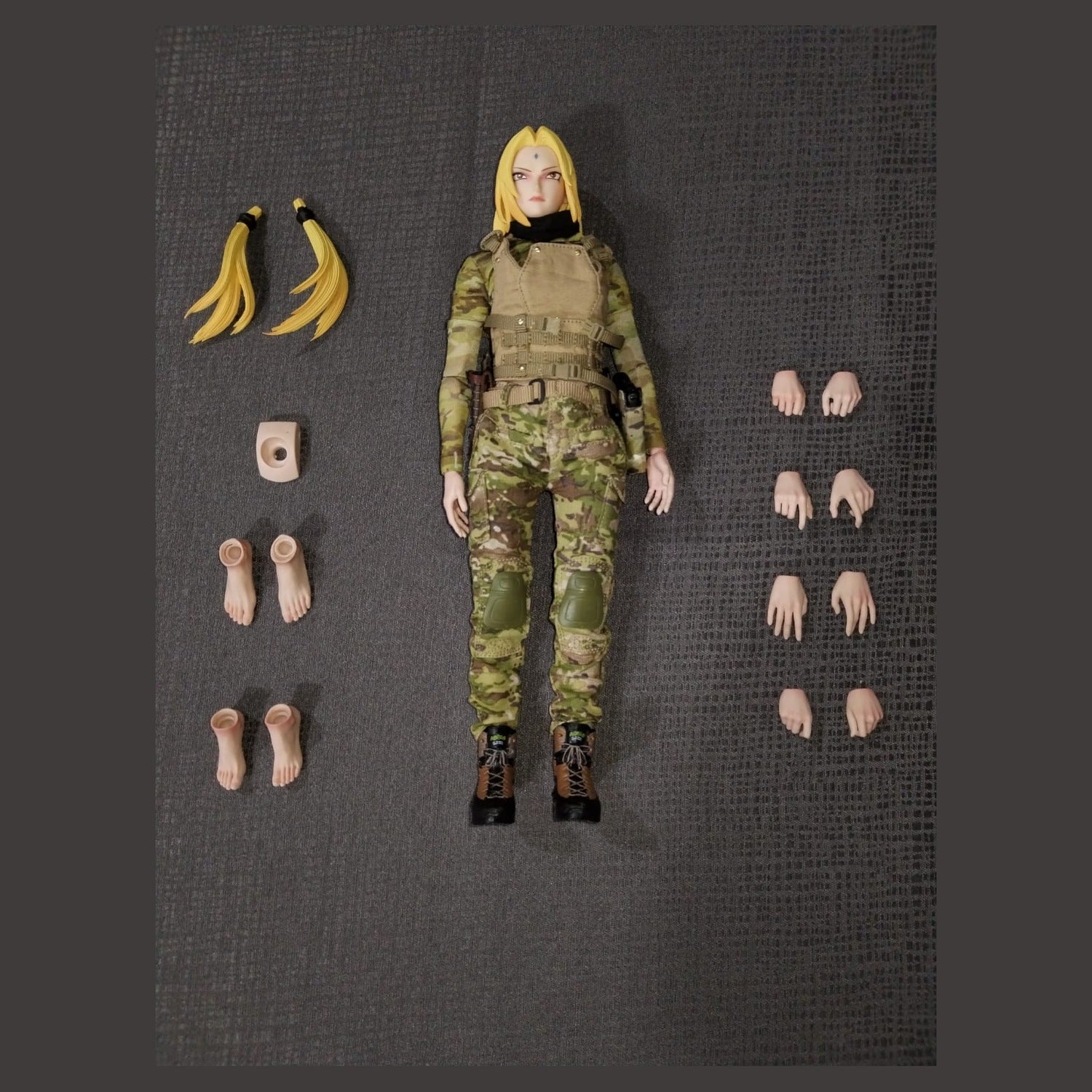Recon Girl custom 1/6: figura con uniforme de reconocimiento, coletas adicionales, pistola, cuchillo y manos intercambiables