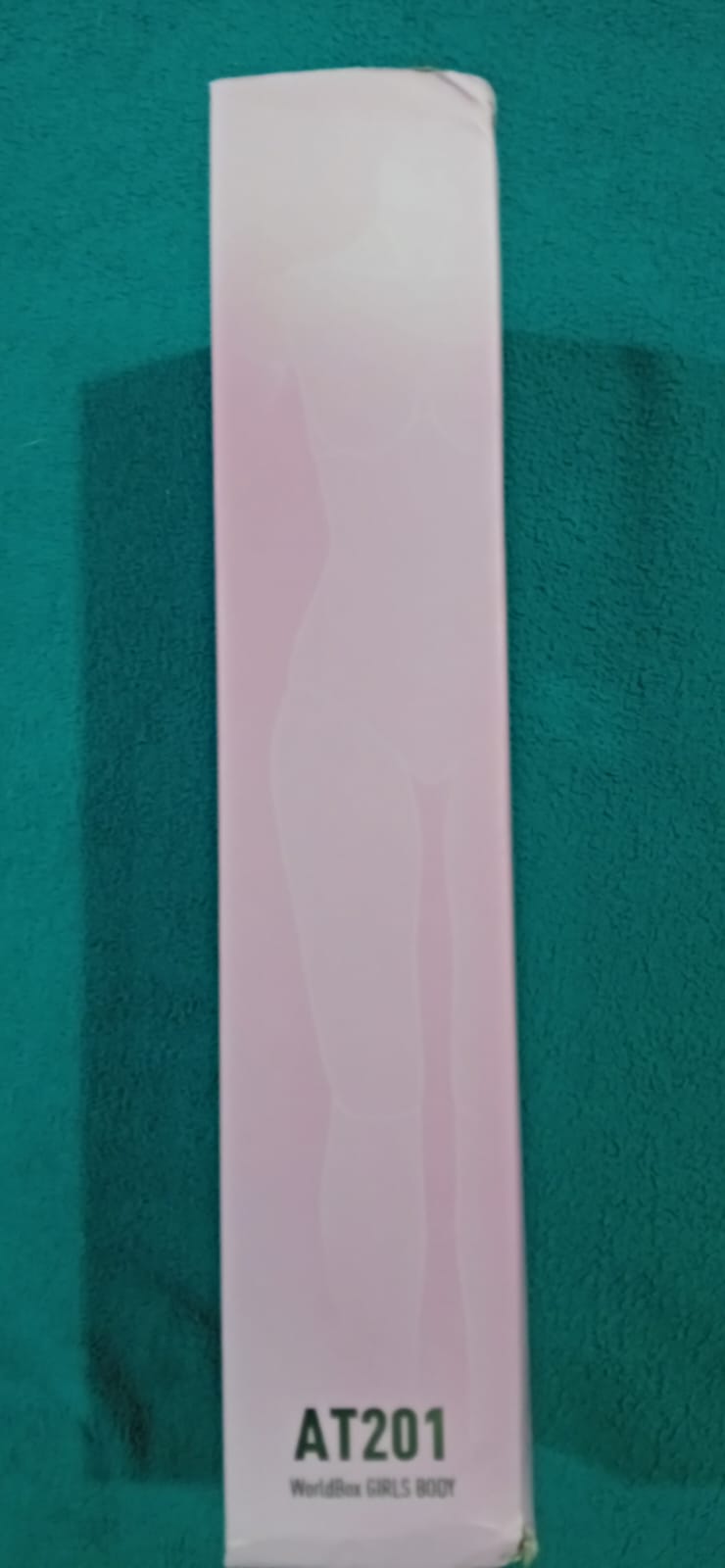 WorldBox AT201 en pose flexionada, mostrando el rango de articulación