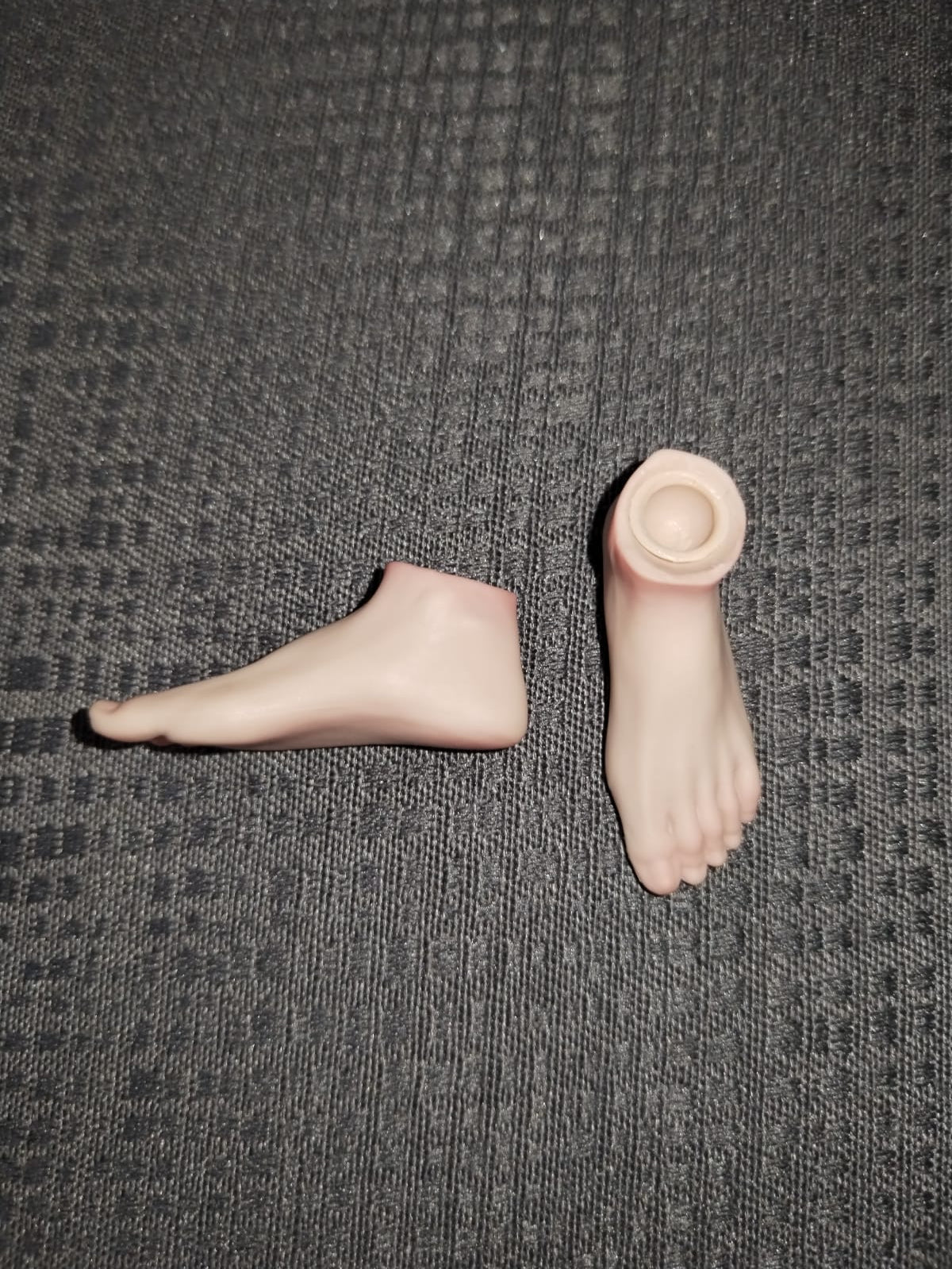 Recon Girl 1/6: pie desnudo y antebrazo intercambiables