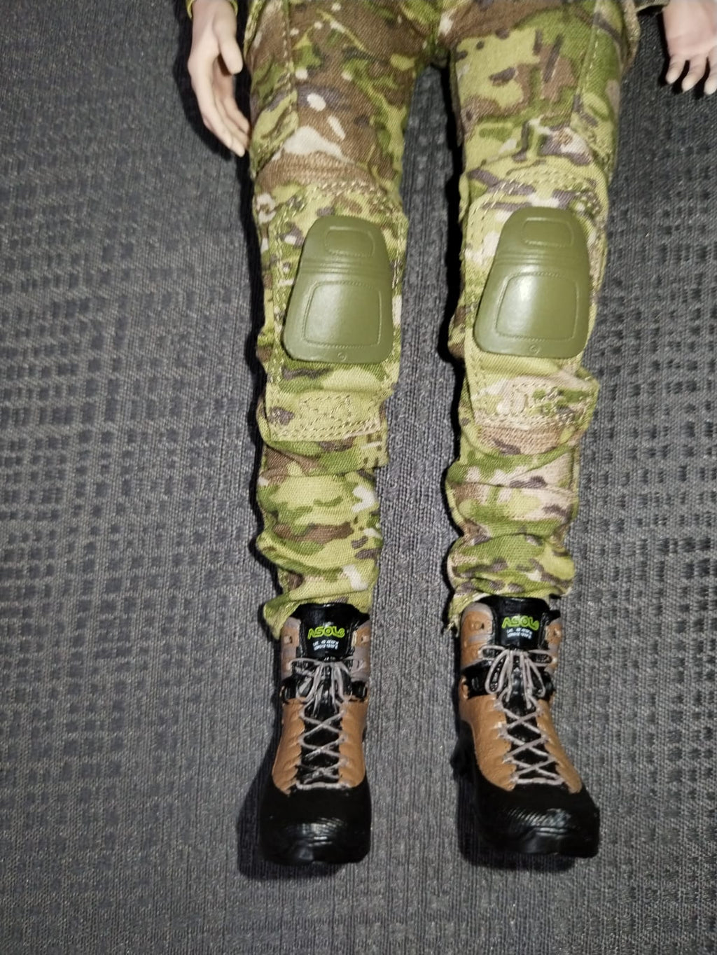 Recon Girl 1/6: piernas con botas de combate