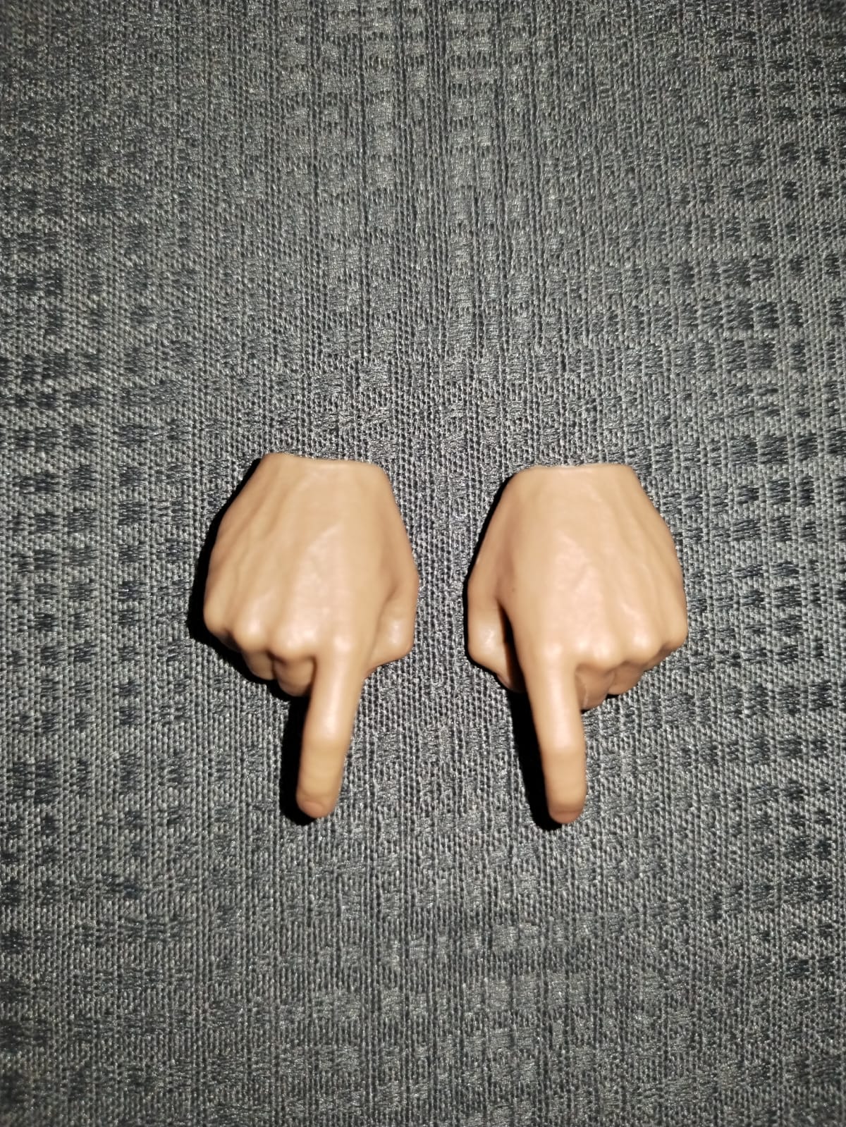 Par de manos relajadas intercambiables, escala 1/6