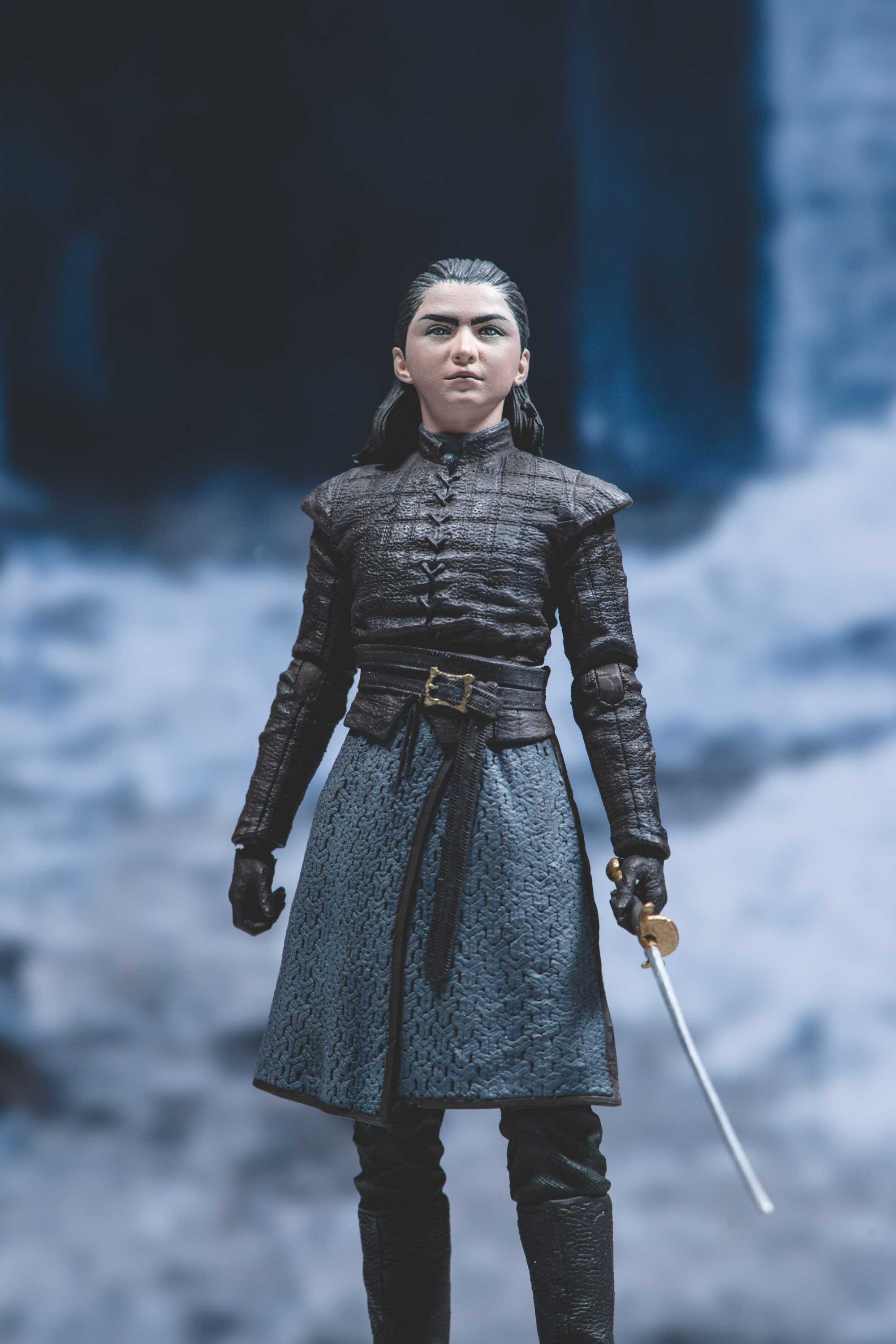 Arya Stark de Game of Thrones con Aguja en la mano, figura McFarlane de 6 pulgadas