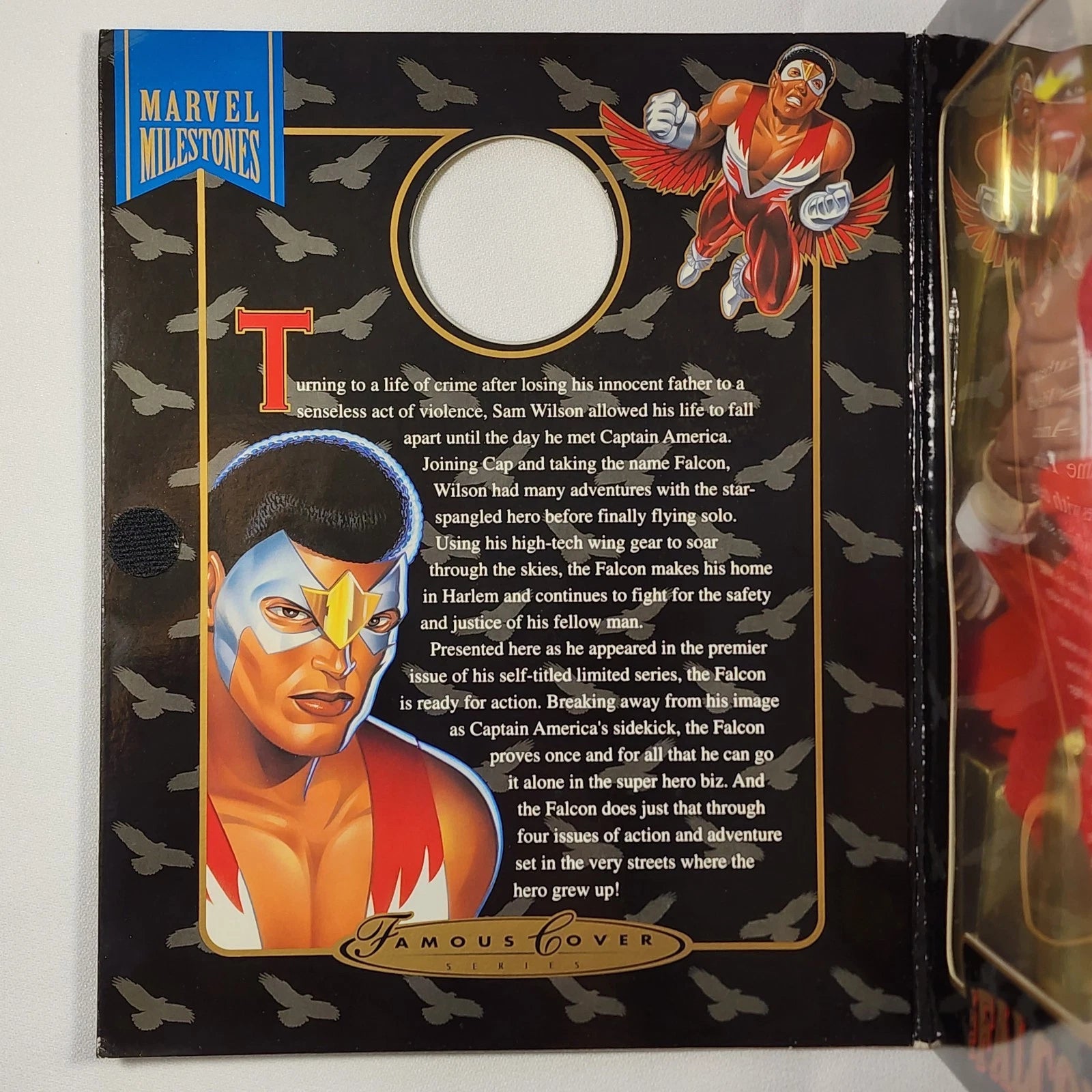 Reverso de la caja de The Falcon Famous Cover Series