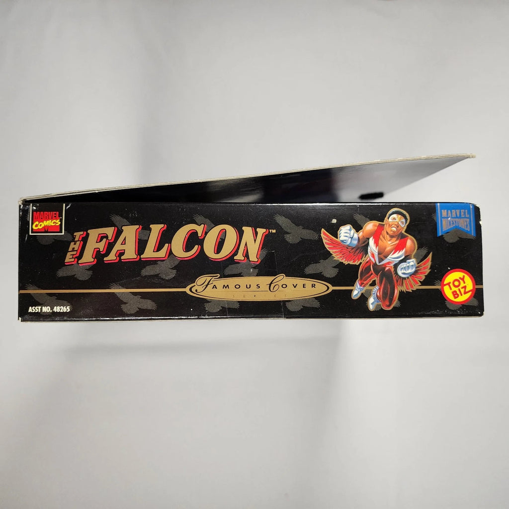 Canto de la caja de The Falcon con la leyenda Famous Cover